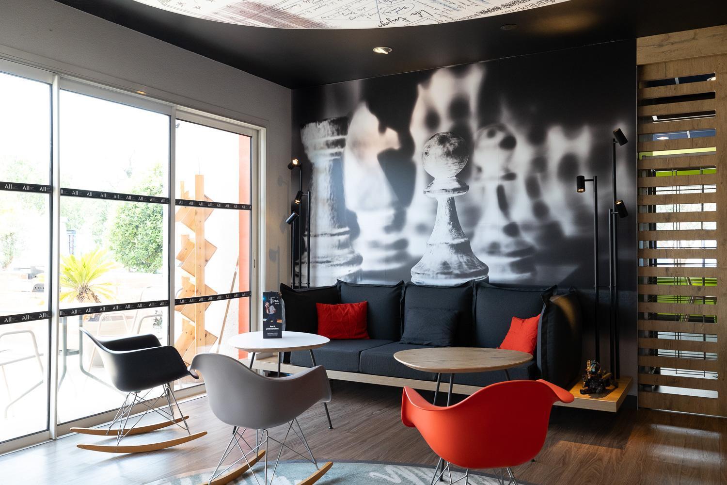 Hotel Ibis Sud Saint Charles 3*