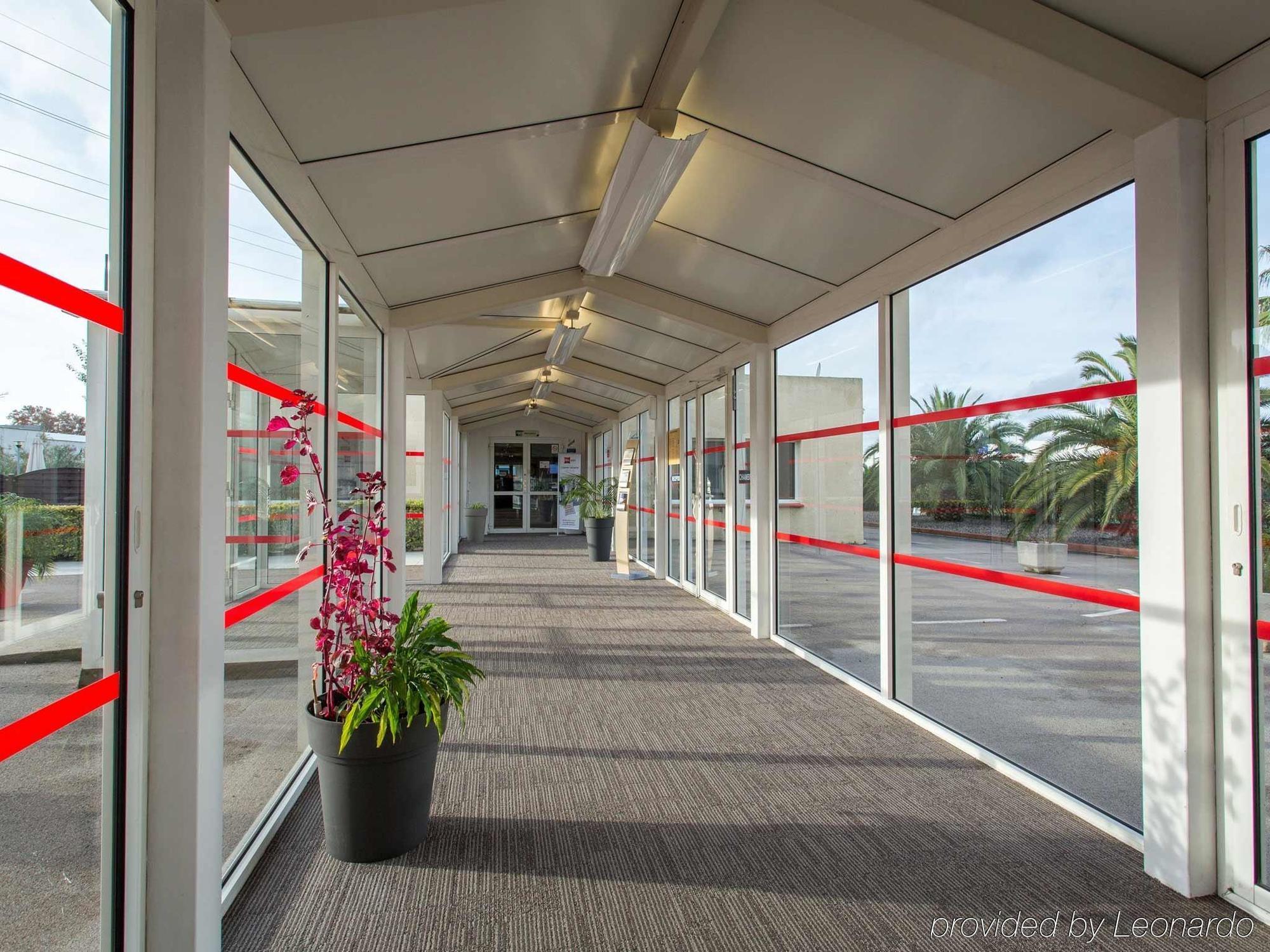 Ibis Sud Saint Charles 3*