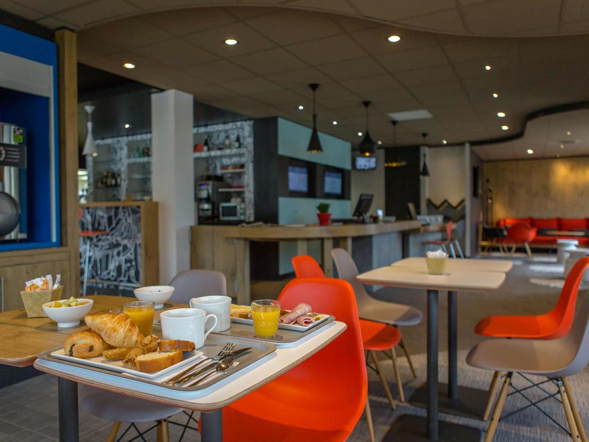 Ibis Sud Saint Charles 3*